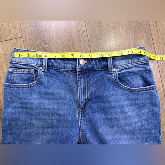 Talbots Stovepipe Ankle Straight Jean In Kingston Wash Size 4 - Picture 9 of 11